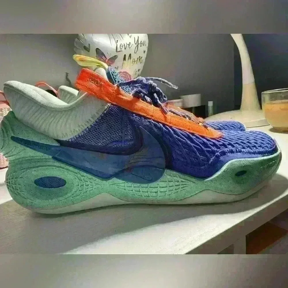 Nike Cosmic Unity Amalgam Mens Sz 8 Basketball Shoes Green Glow